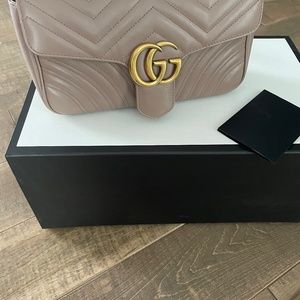 Gucci Marmont matelassé small